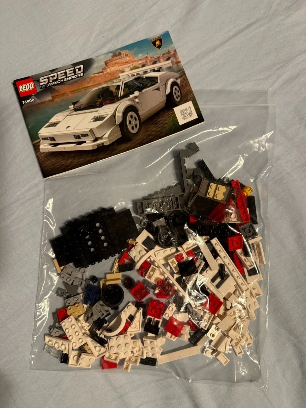 Lego Speed Champions White, Red & Black Lamborghini Building Set